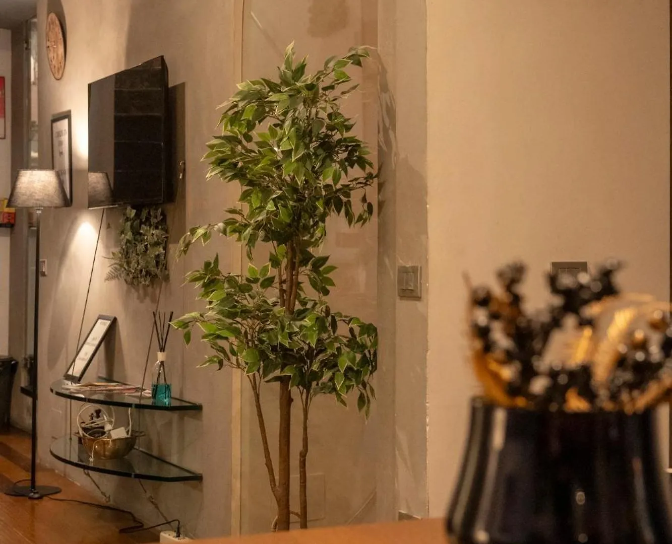 Apartment Domus Ciancaleoni - Colosseum - Rione Monti Rome