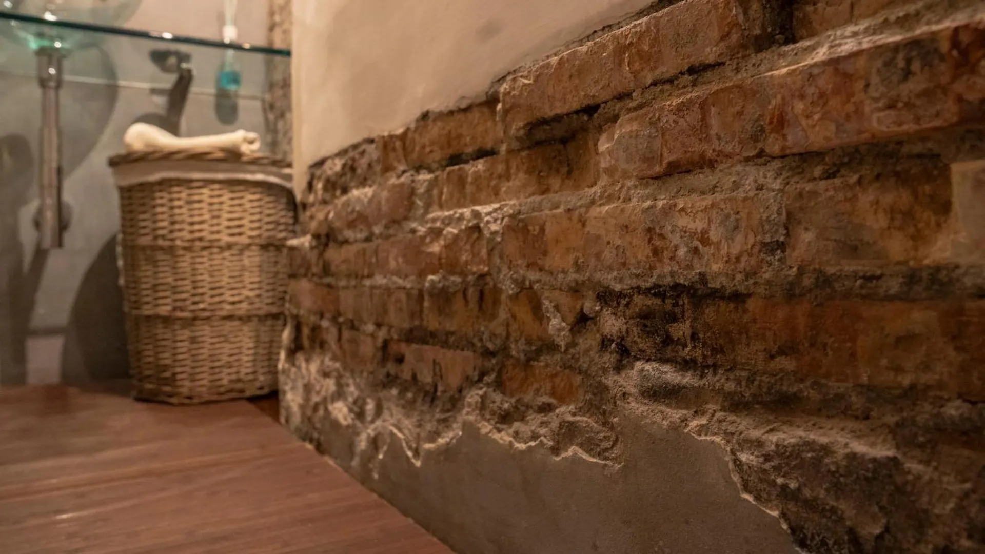 Domus Ciancaleoni - Colosseum - Rione Monti Rome