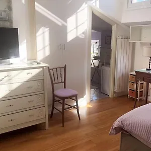 Lovely Independent Mini-apartment In Appartement